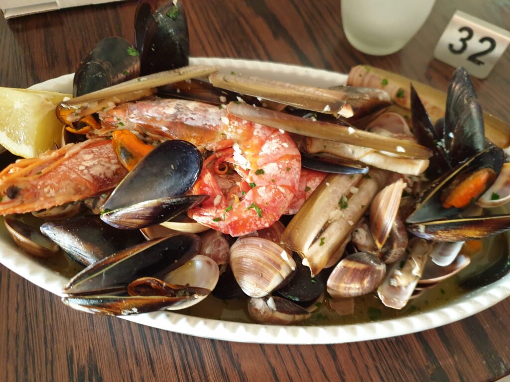 Shellfish and seafood at MobyDick Xlendi Gozo